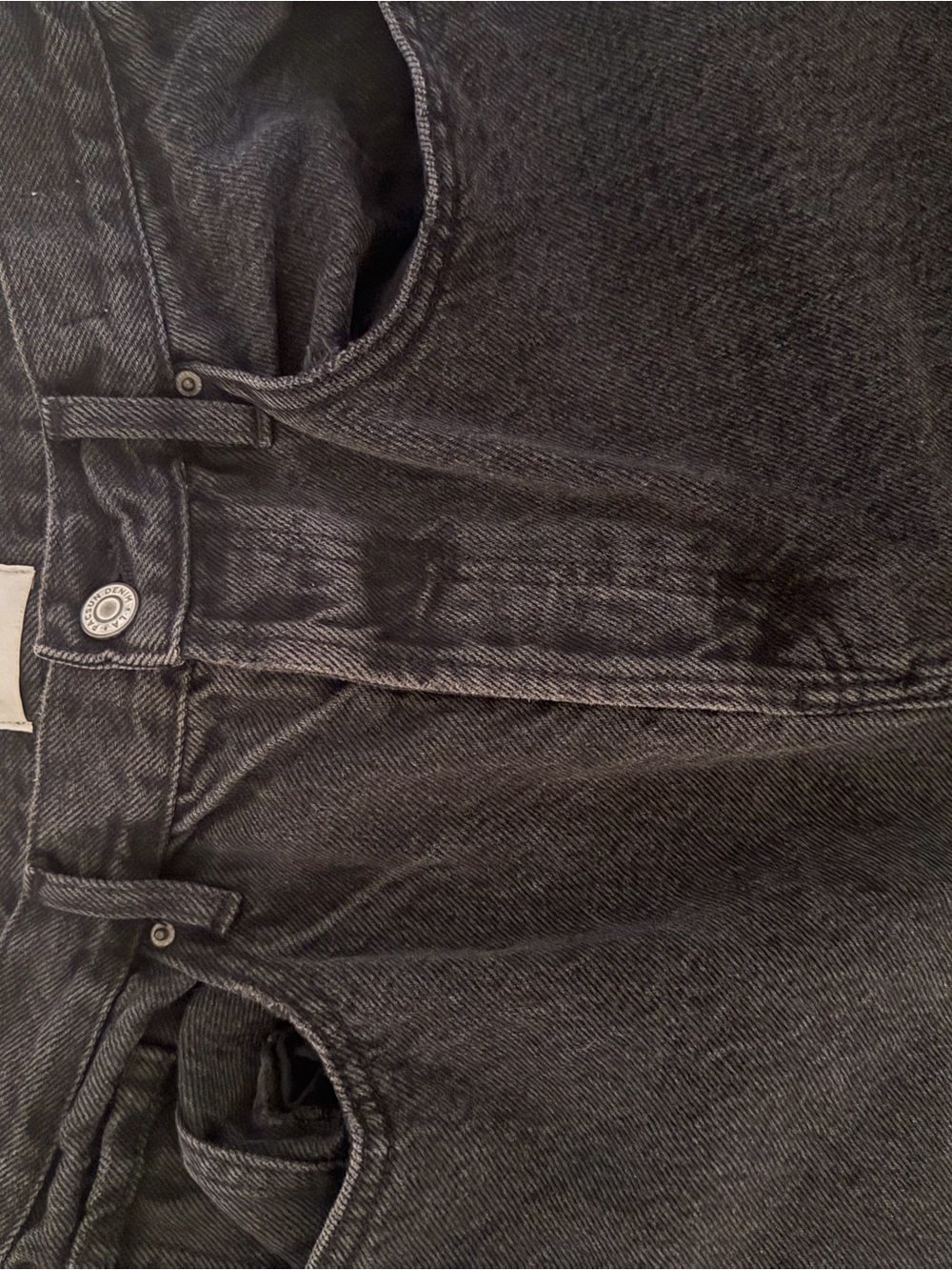PacSun Women's Straight Leg high waisted Jeans in Washed Black
